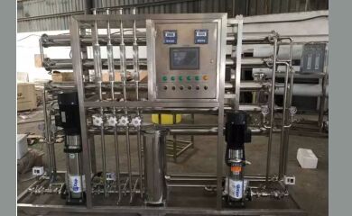       宏森环保所生产的设备经过厂家专业的设计生产可以长期稳定的提供纯化水，可满足药厂、医院纯化水制取、输液制取的要求。宏森环保纯化水系统可用于医疗器械、医药制剂、体外诊断试剂、制药用水、血液净化、血液透析、大输液、生化制品用水、医用无菌水、口服液用水、消毒室、医院供应室、中央供水等。